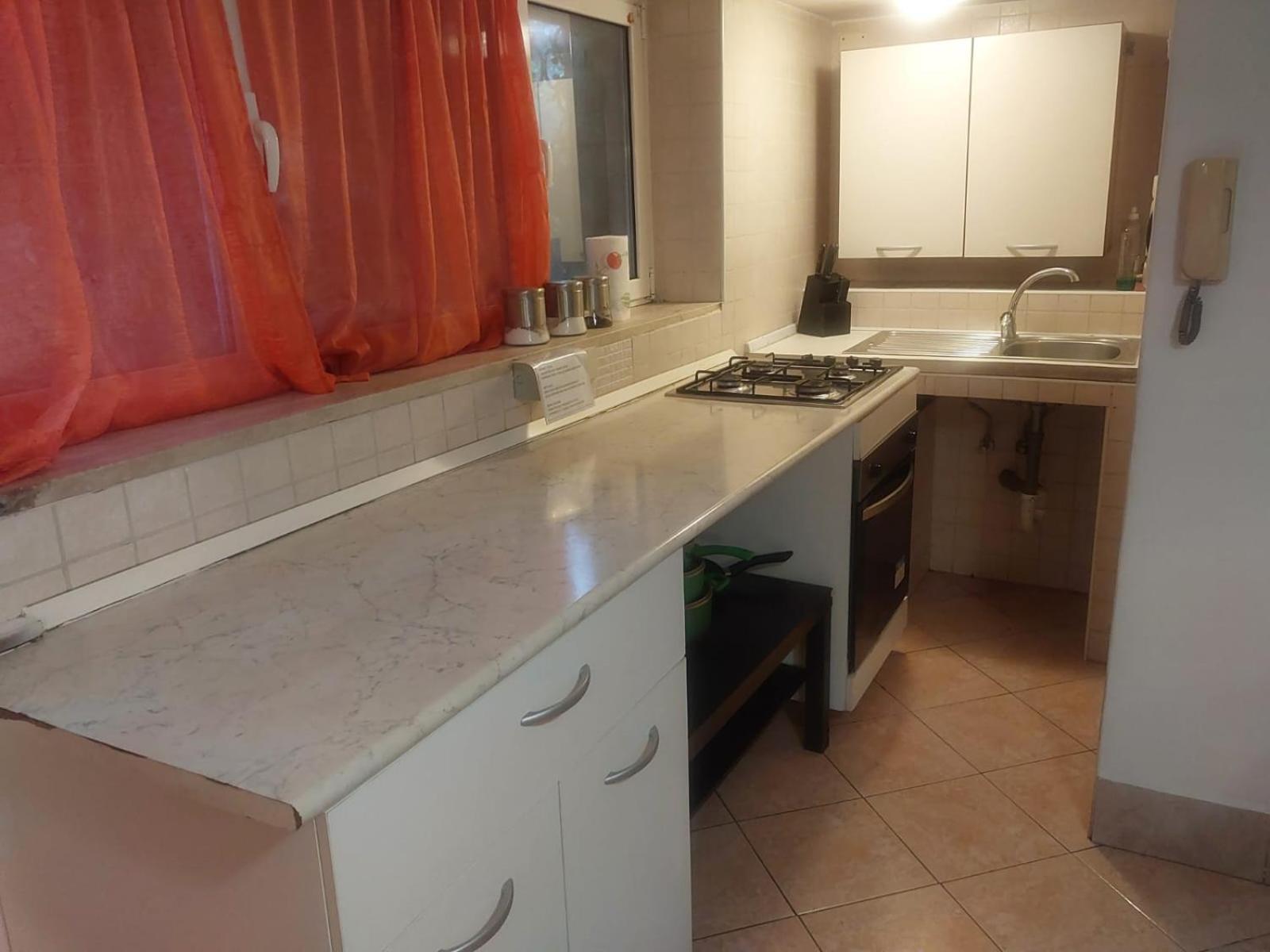 Garden Basement - Seminterrato Max 4 Ospiti - Fiumicino Vicino Aeroporto E Fiera Appartement Buitenkant foto